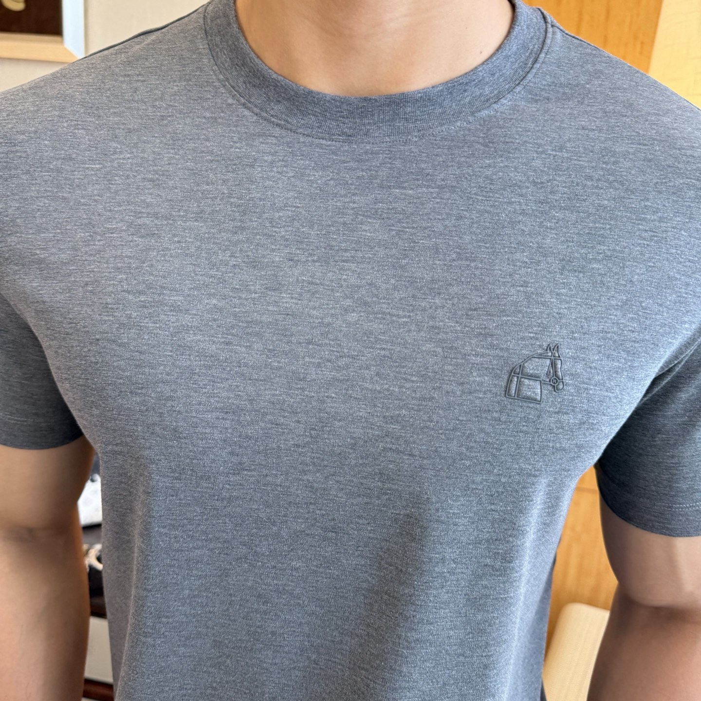 short sleeves