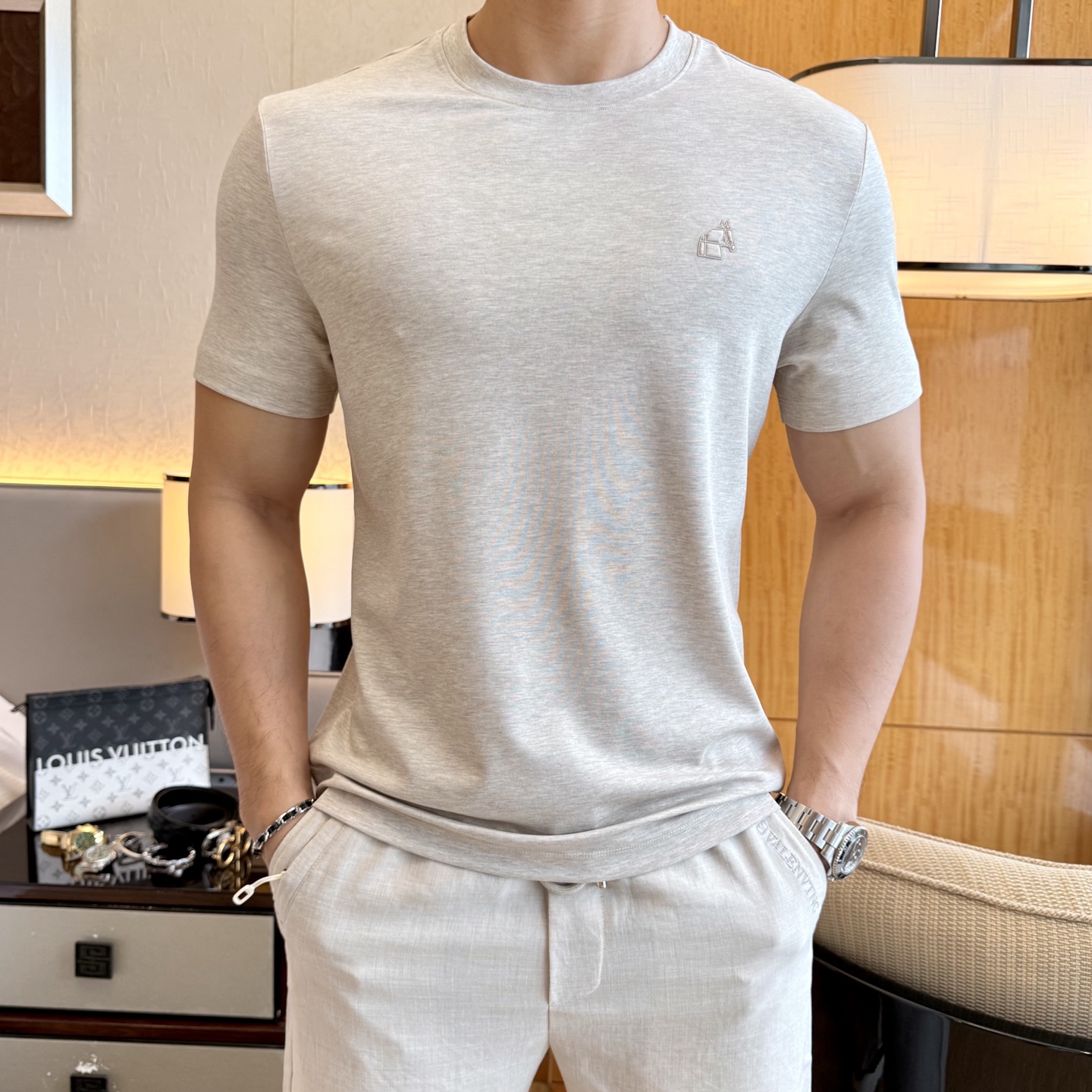 short sleeves