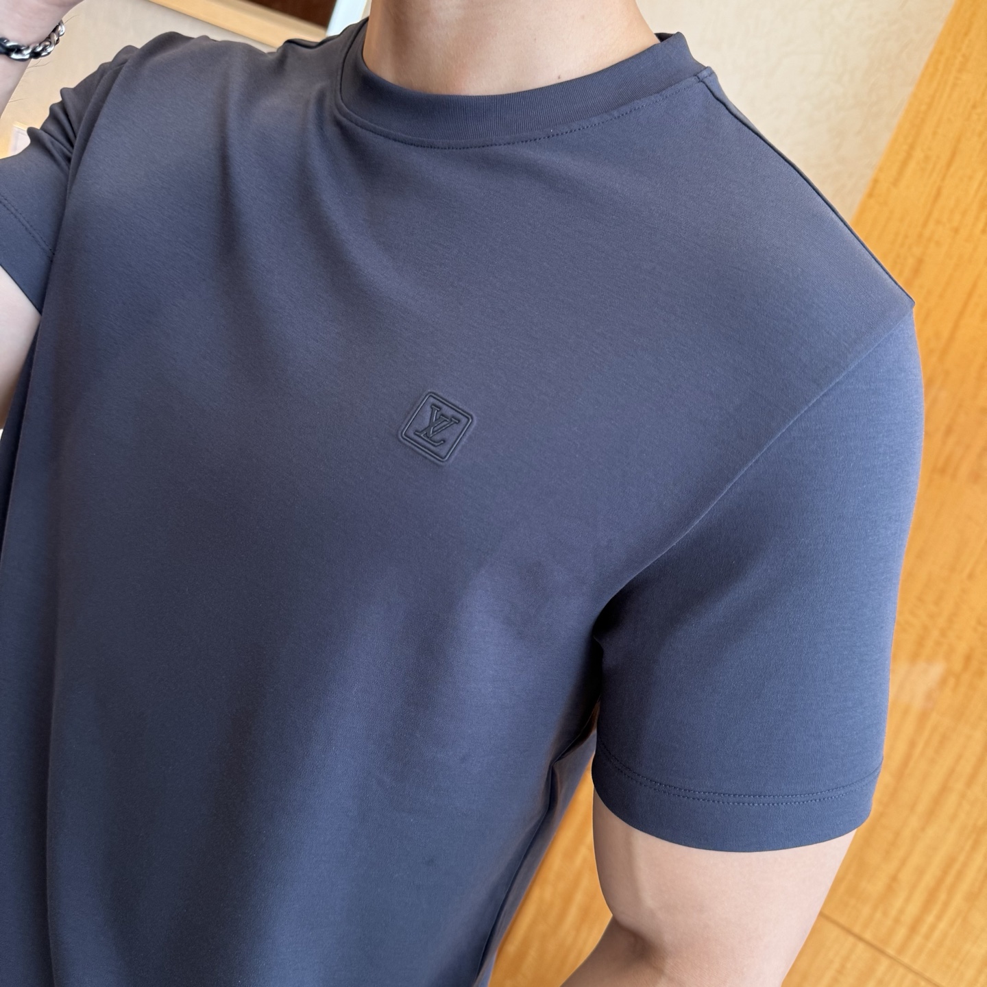 short sleeves