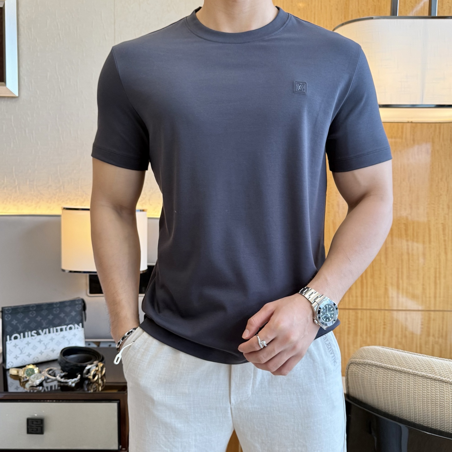 short sleeves