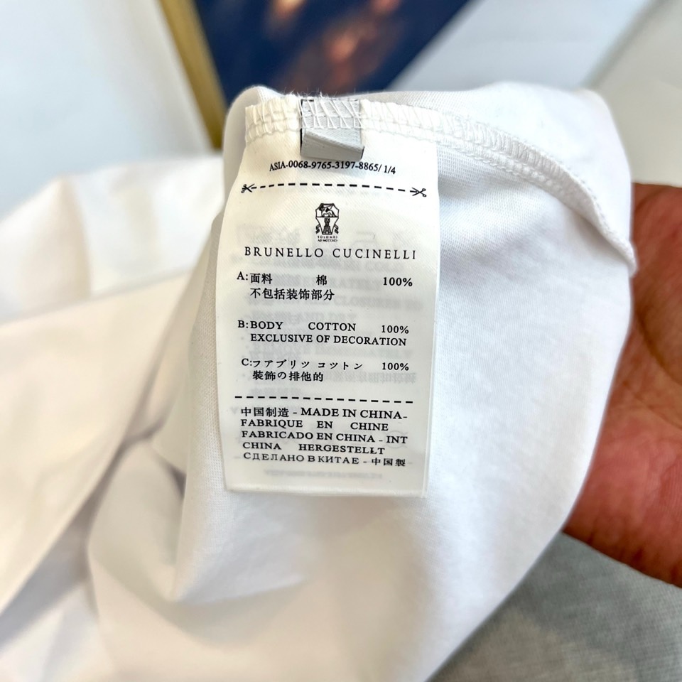 short sleeves