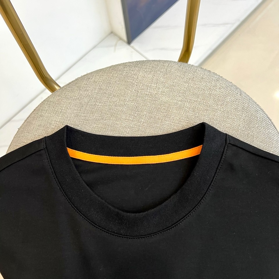 short sleeves