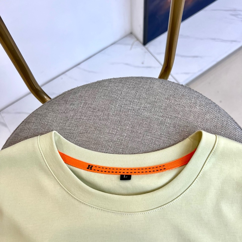 short sleeves