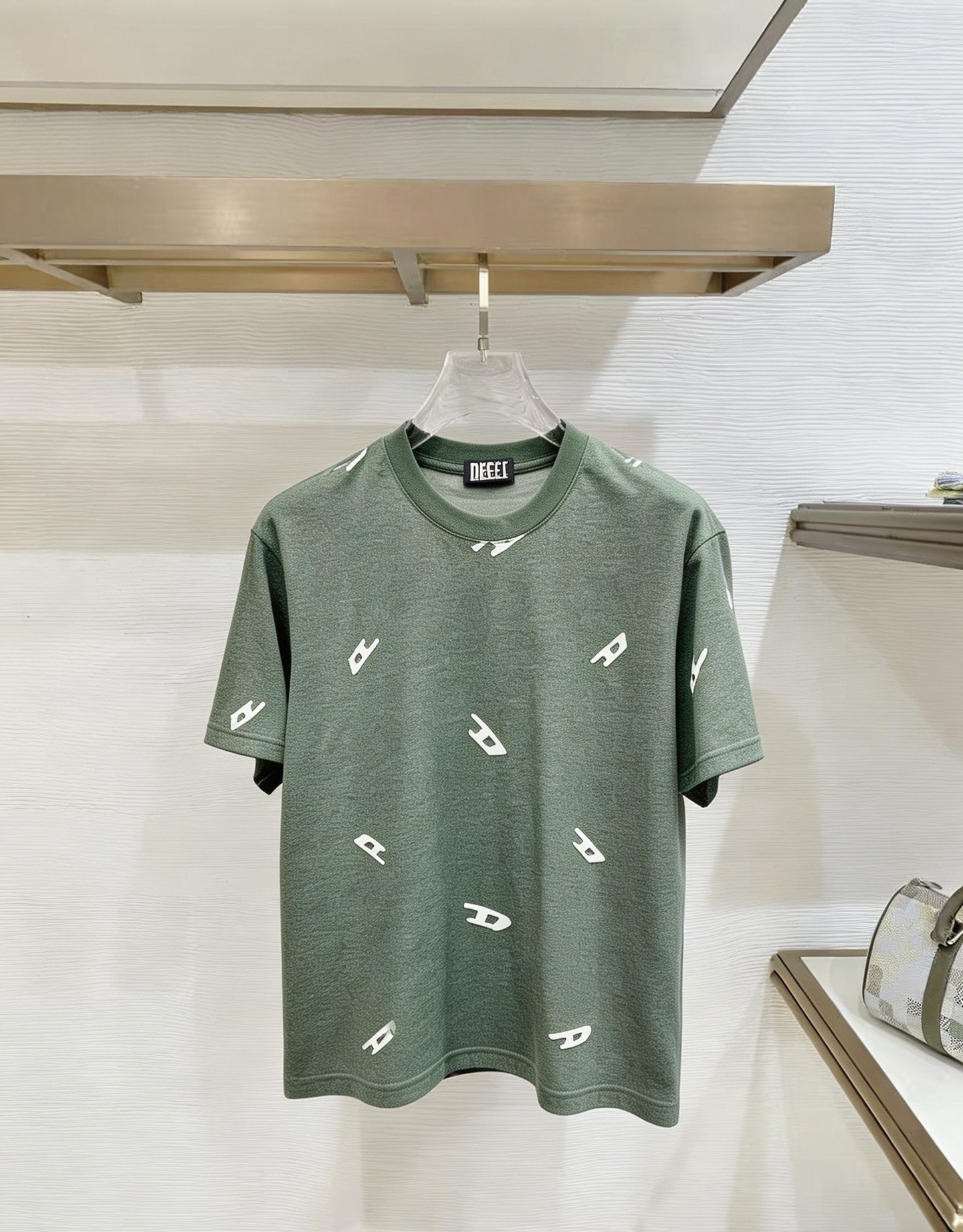 short sleeves