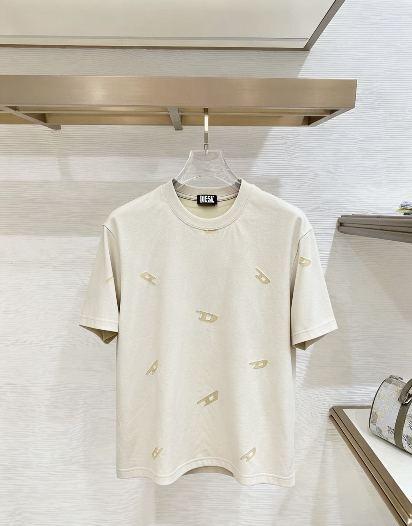 short sleeves