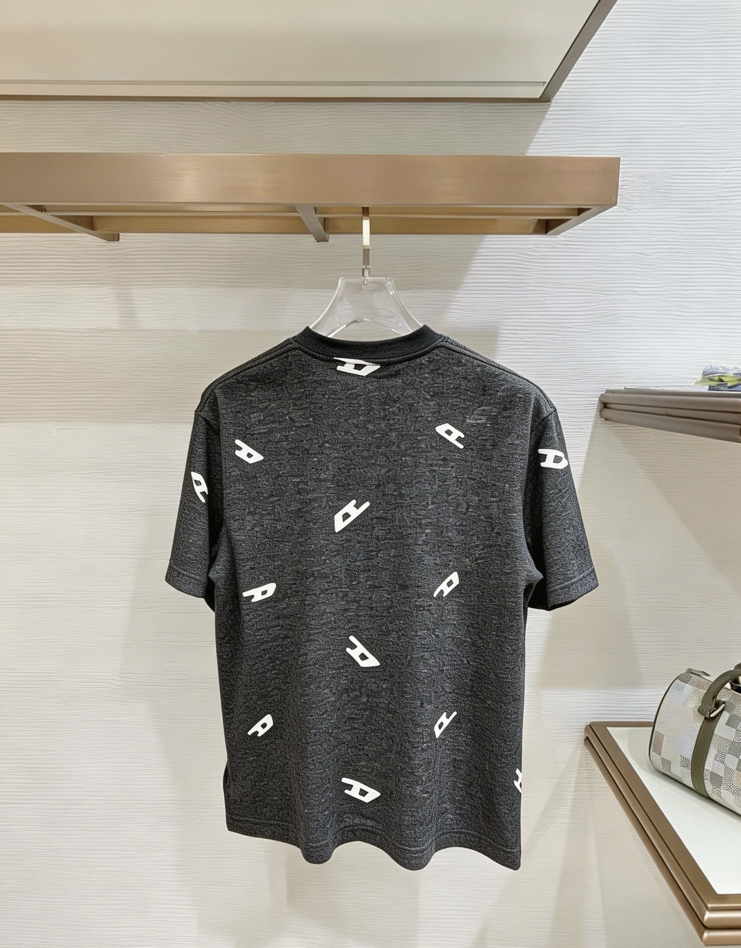 short sleeves