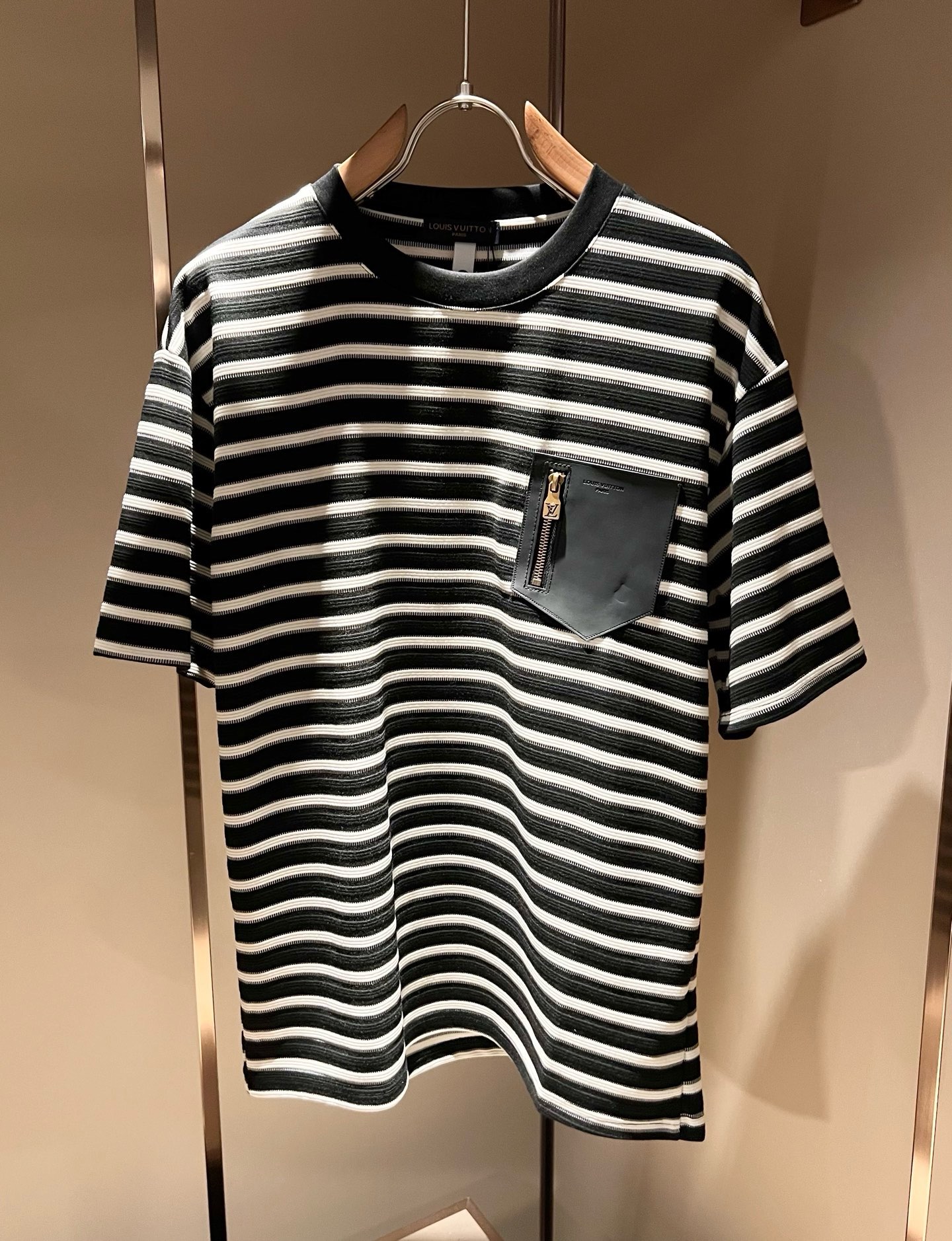 short sleeves
