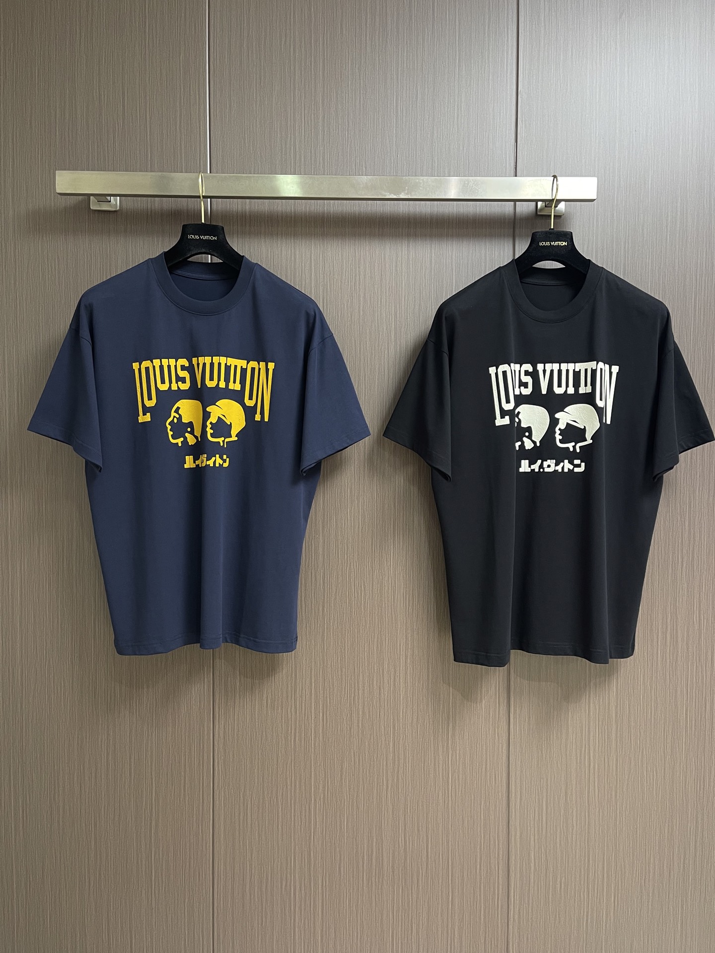 short sleeves