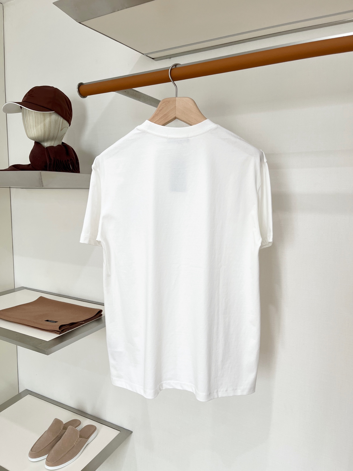 short sleeves