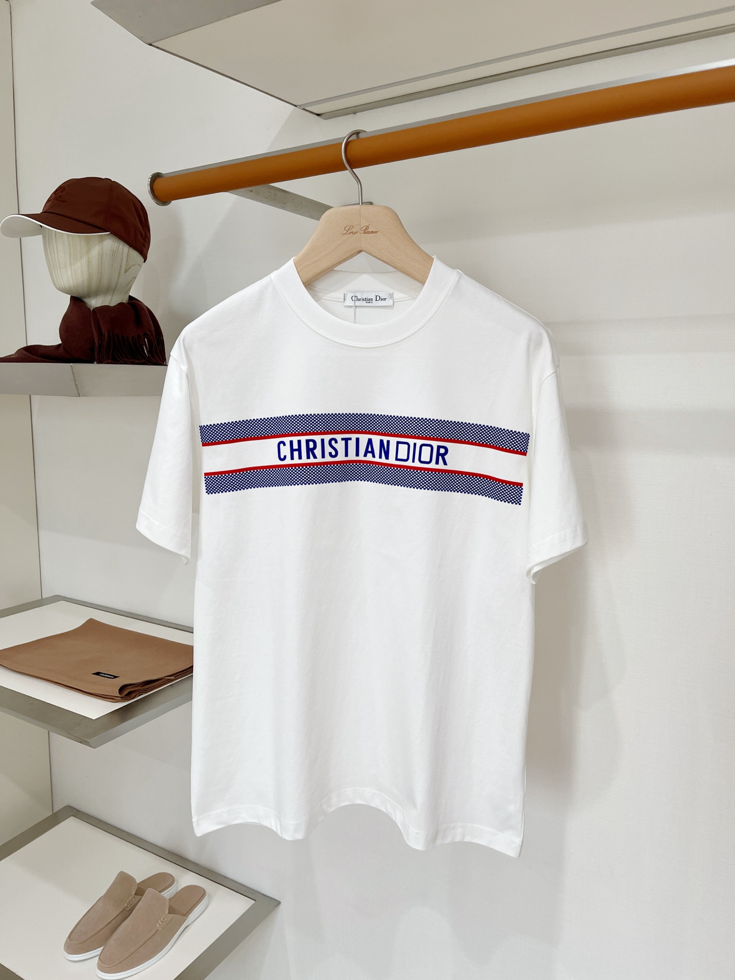 short sleeves