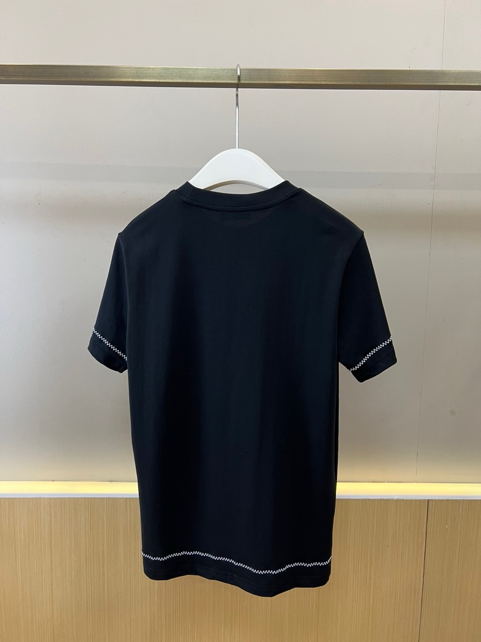 short sleeves