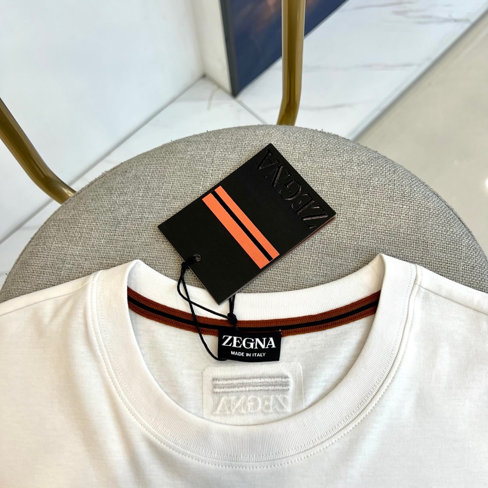 short sleeves