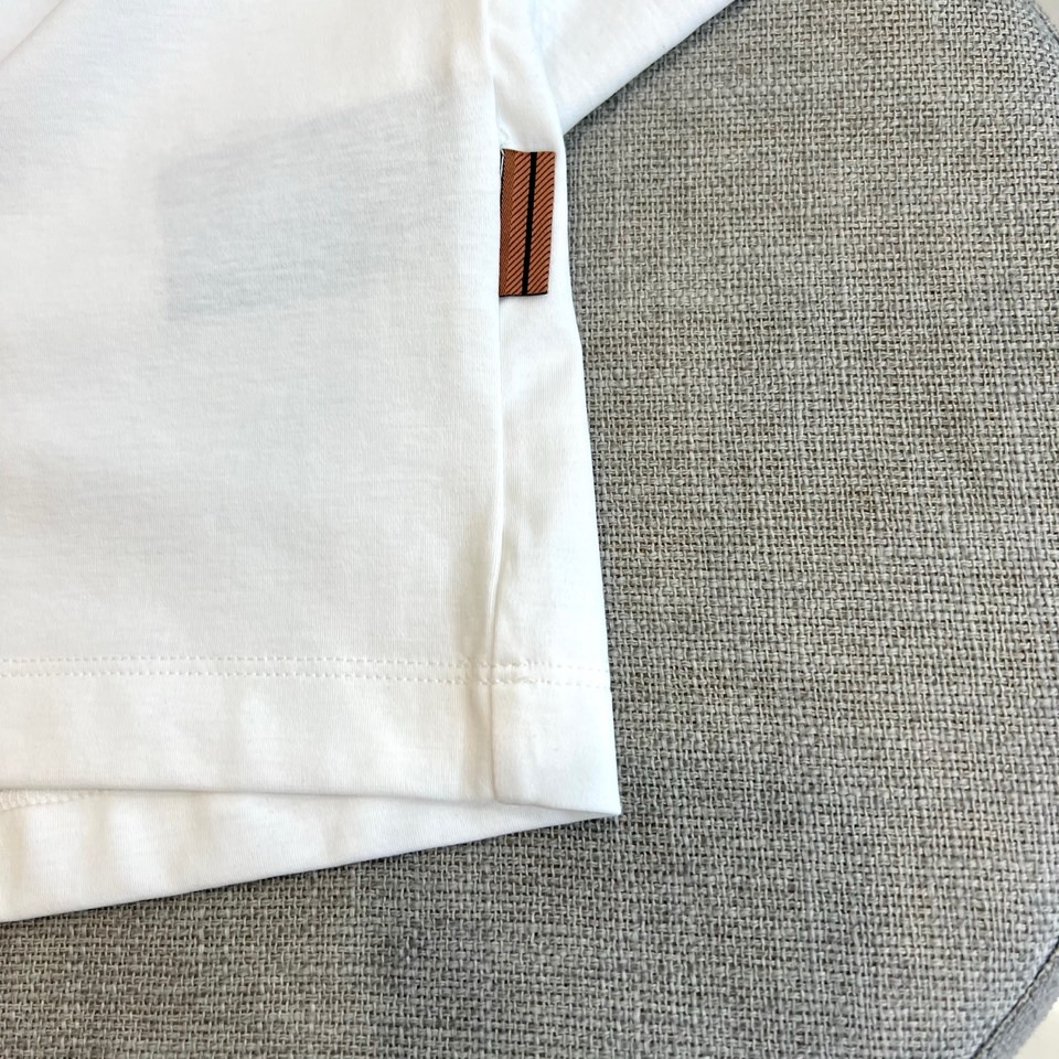 short sleeves