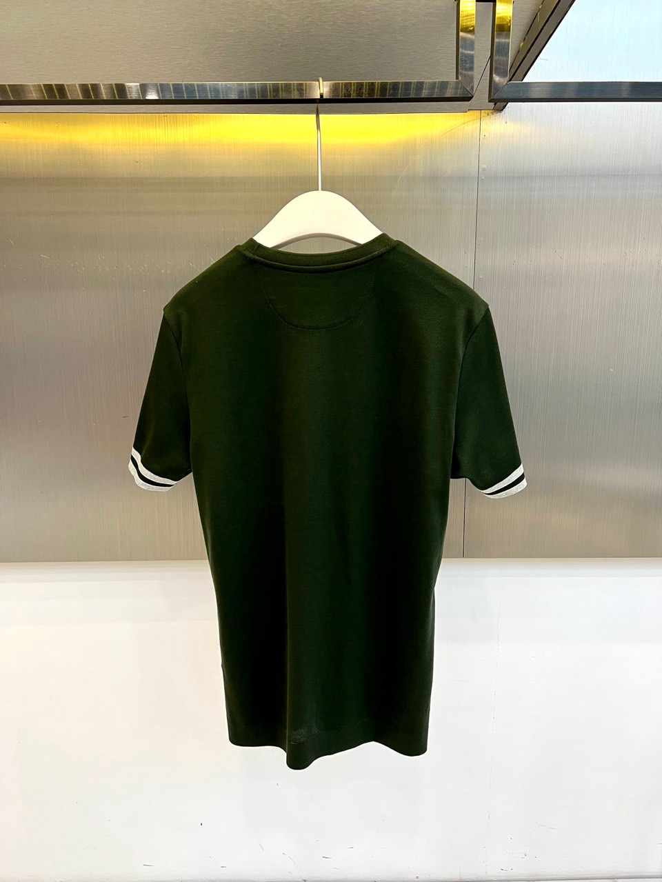 short sleeves