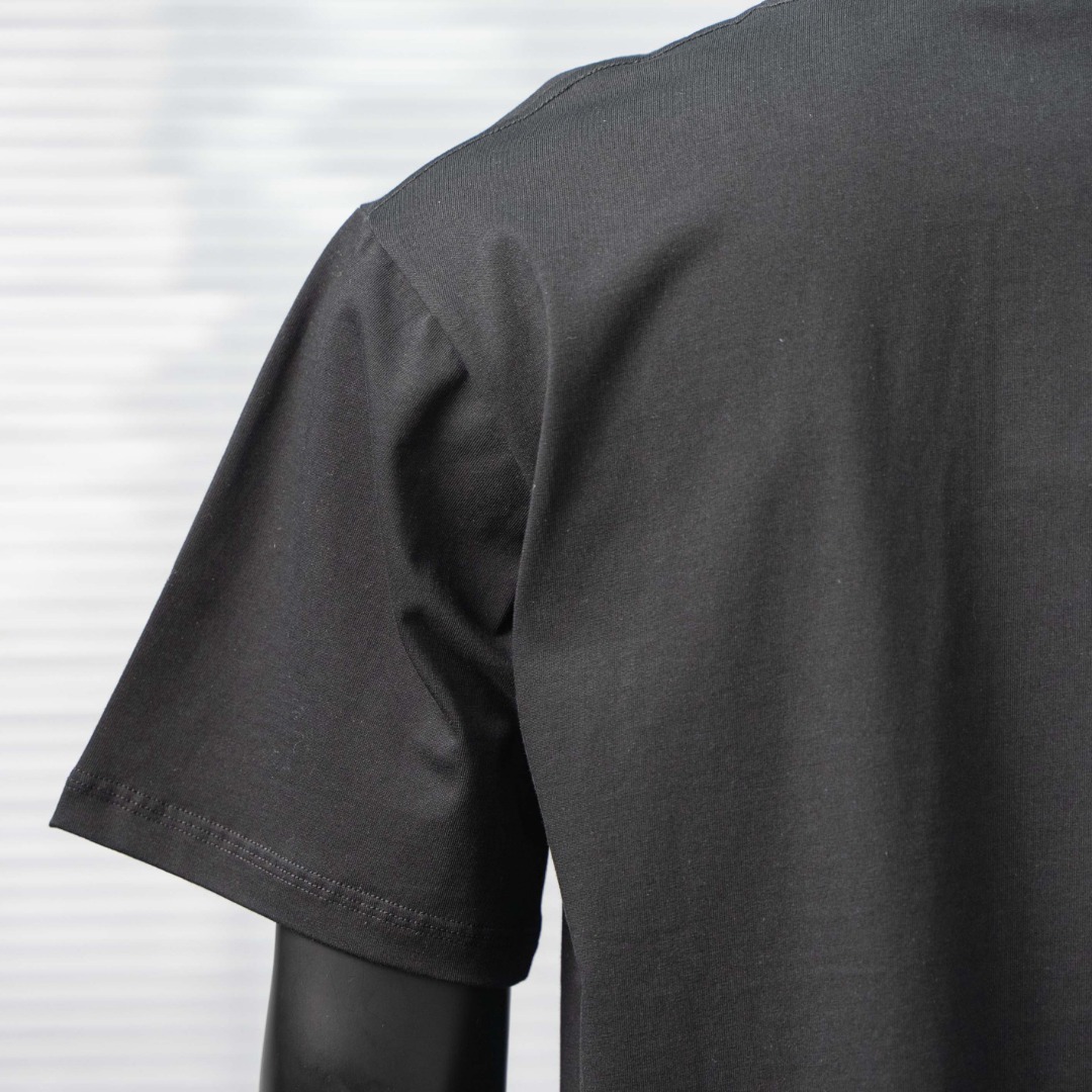 short sleeves