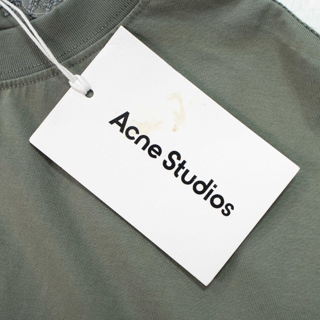 short sleeves