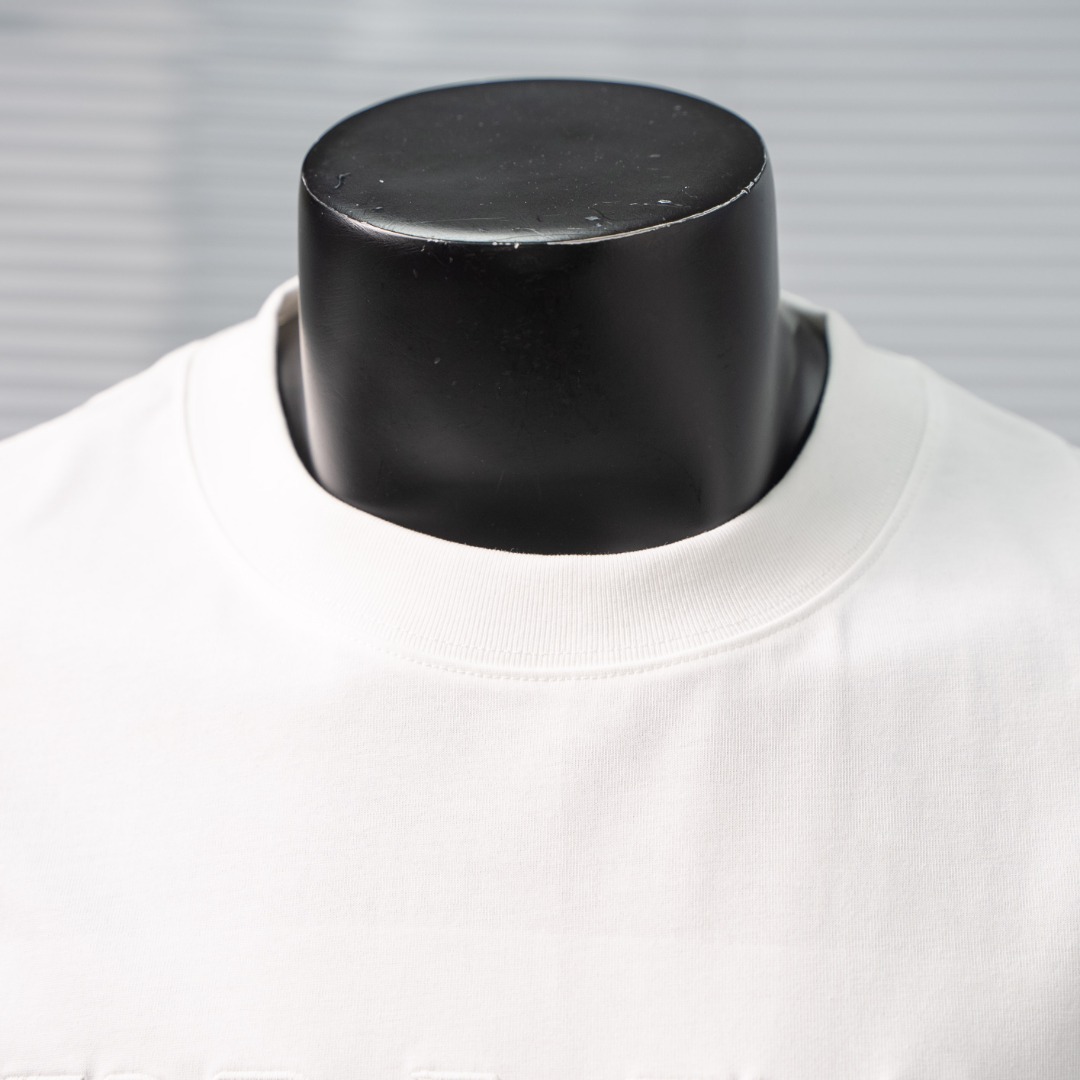 short sleeves