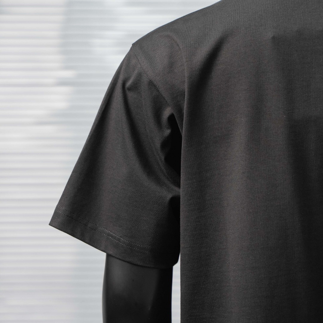 short sleeves