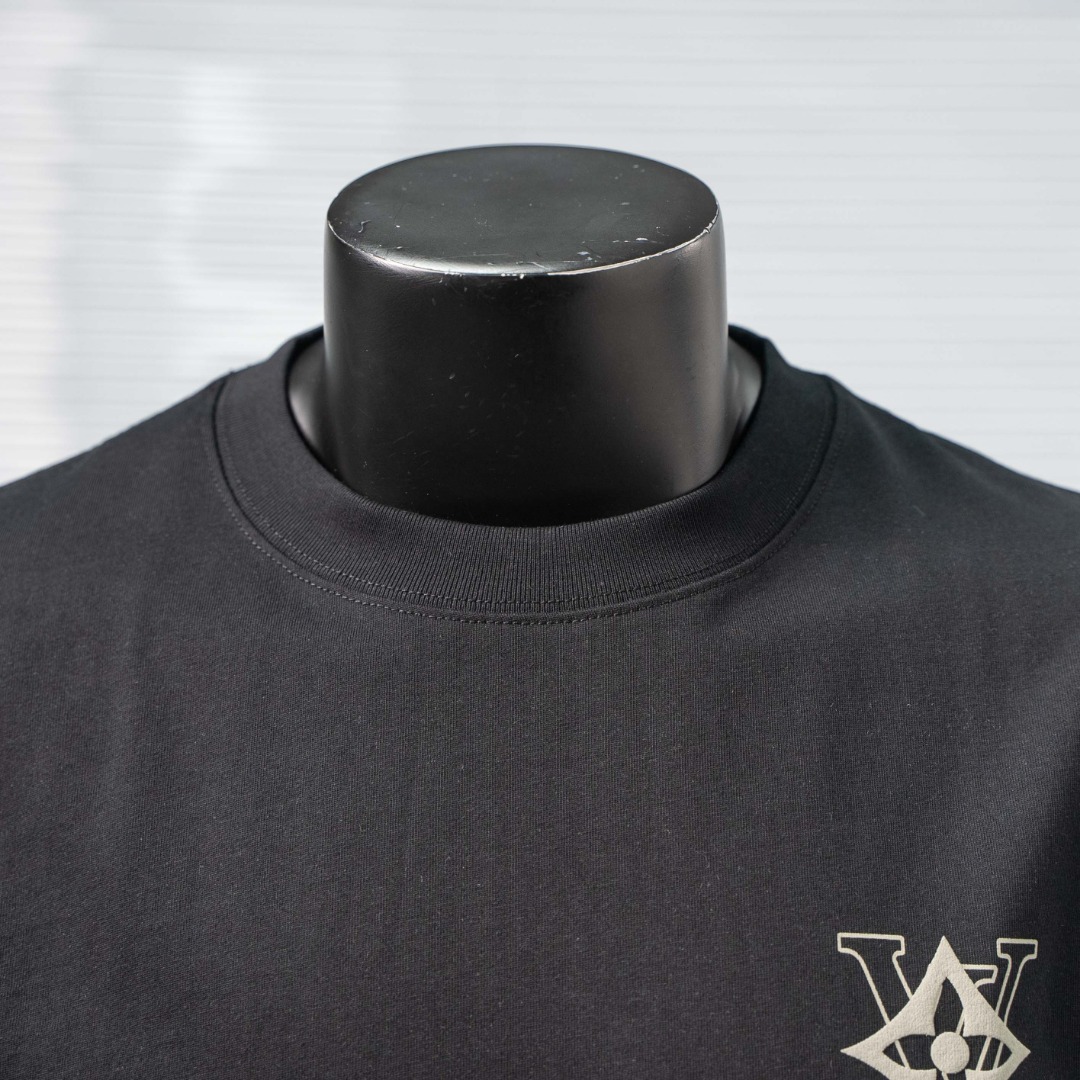 short sleeves