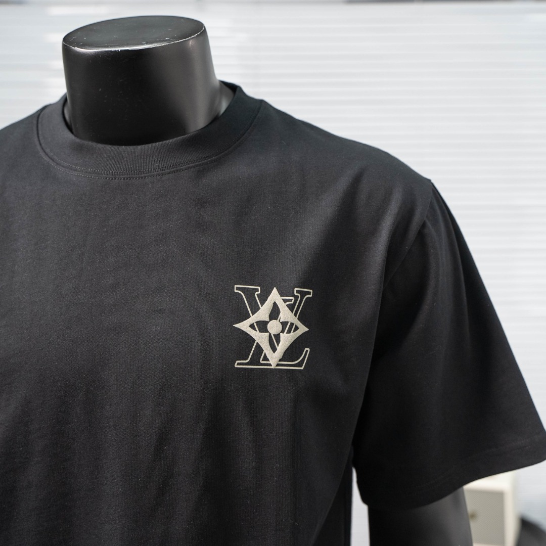 short sleeves