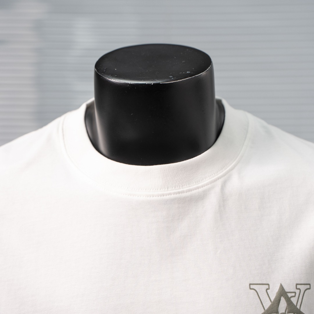 short sleeves