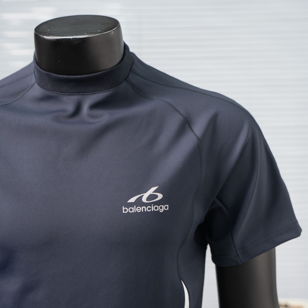 short sleeves
