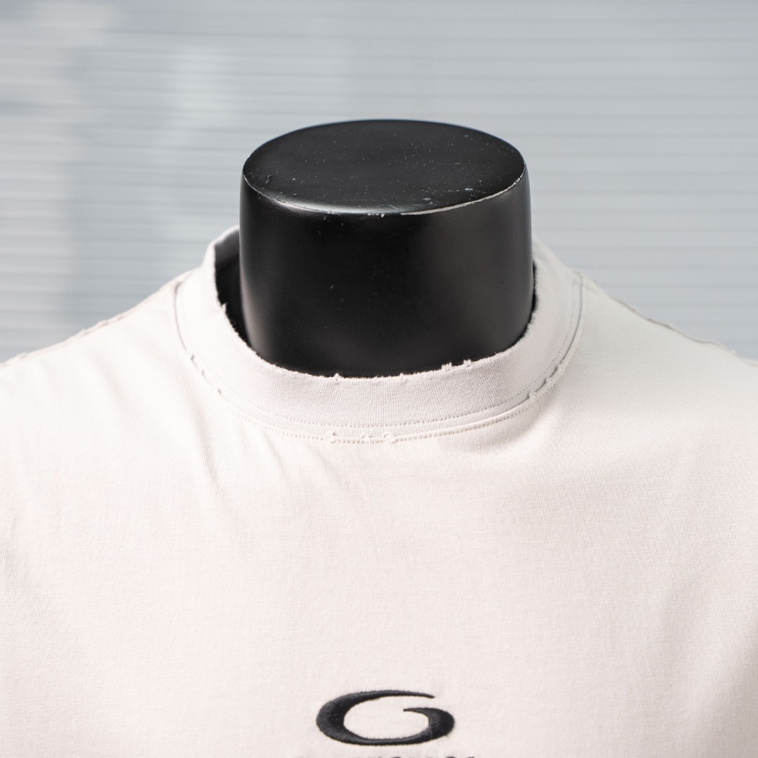 short sleeves