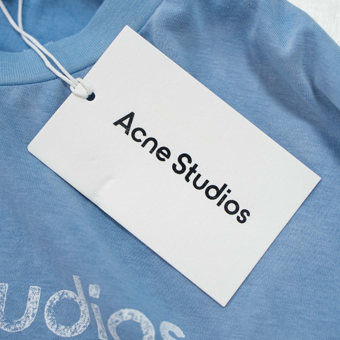 short sleeves