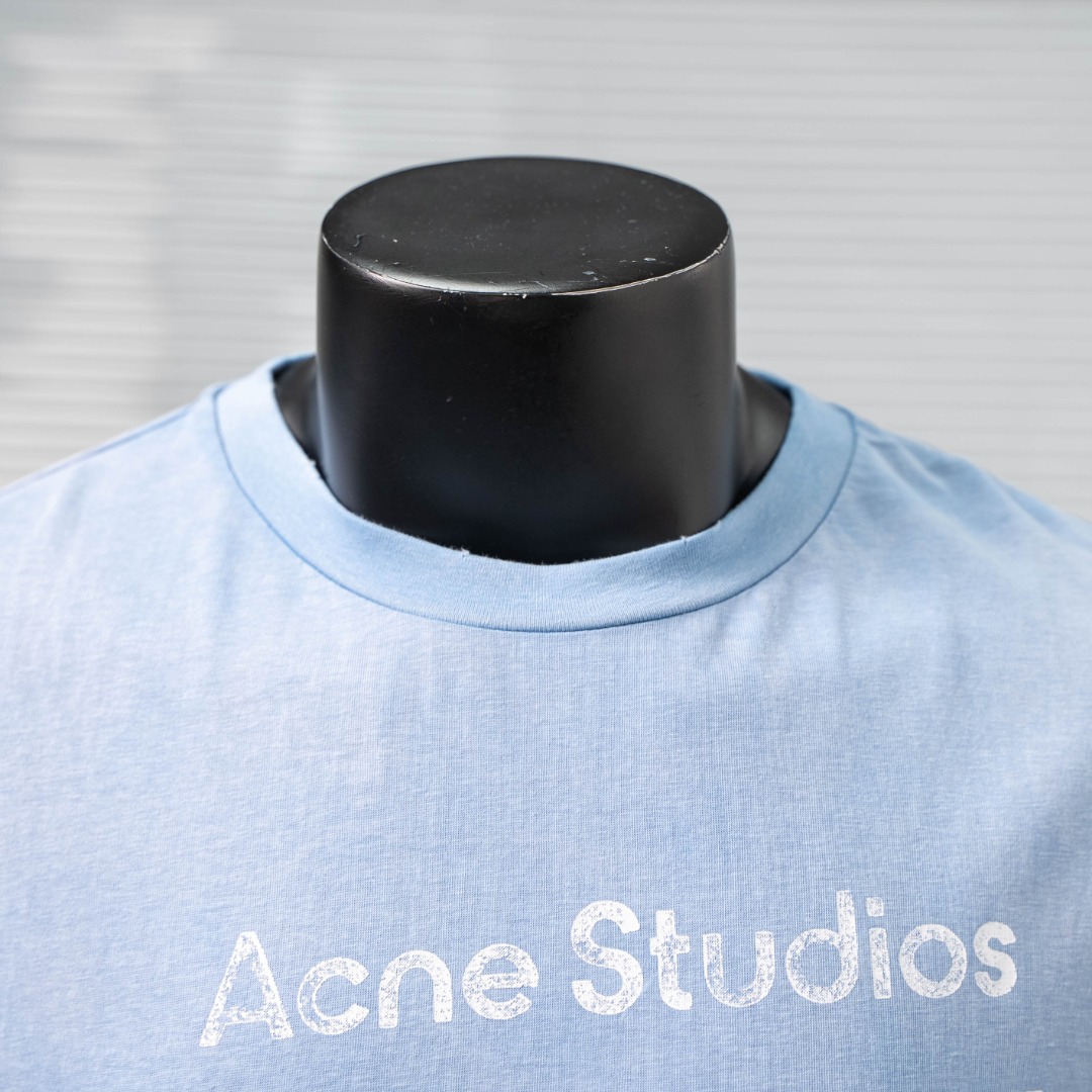 short sleeves