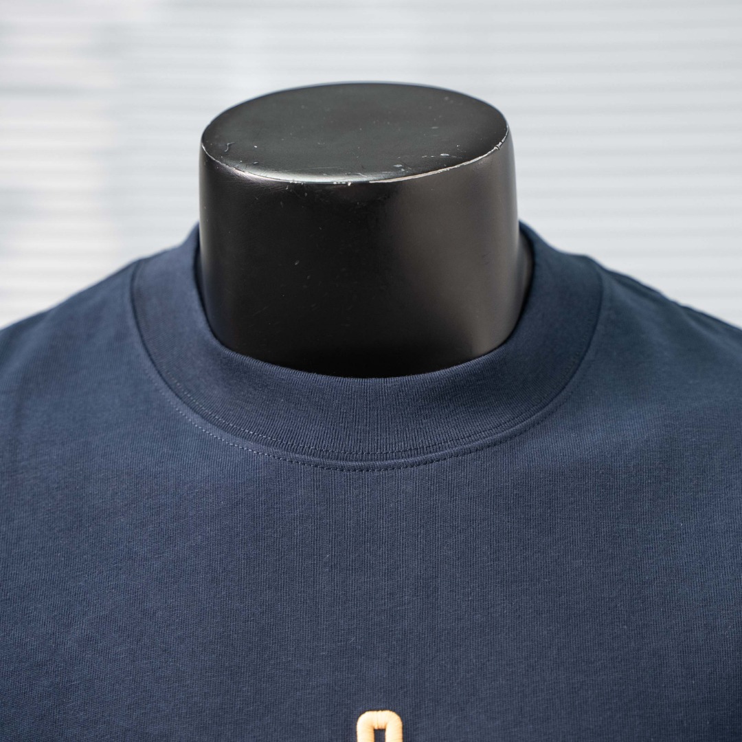 short sleeves