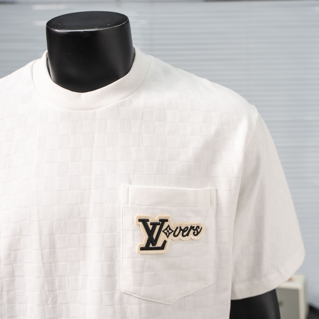 short sleeves