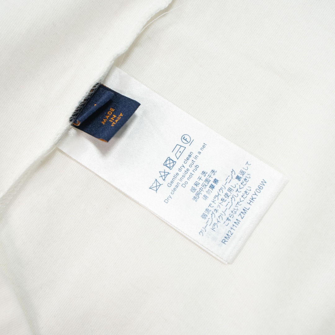 short sleeves