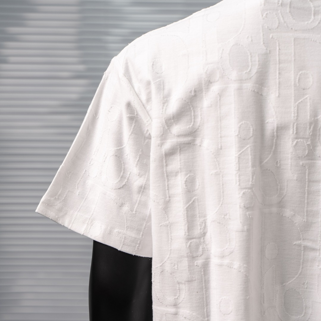 short sleeves
