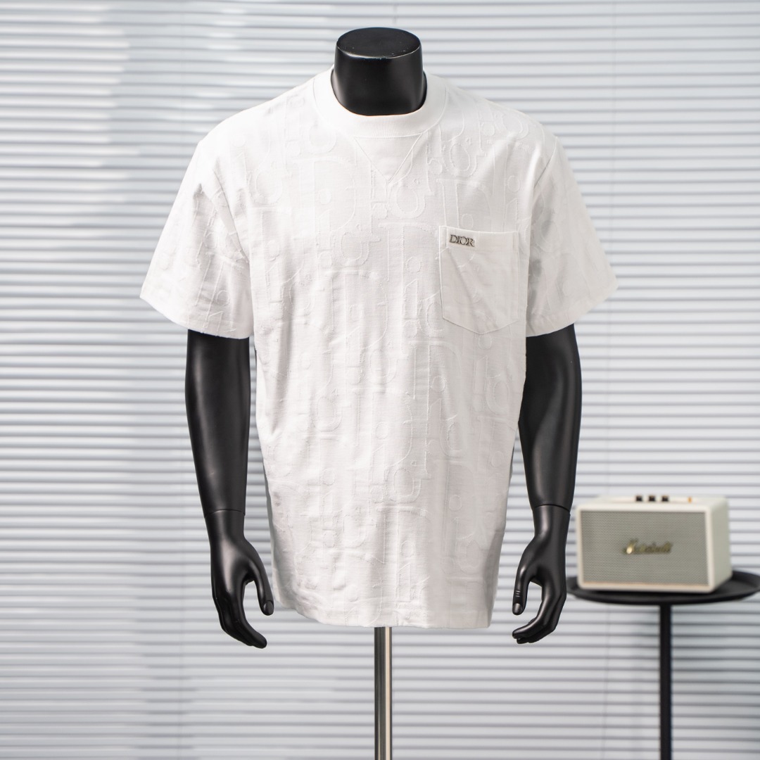 short sleeves