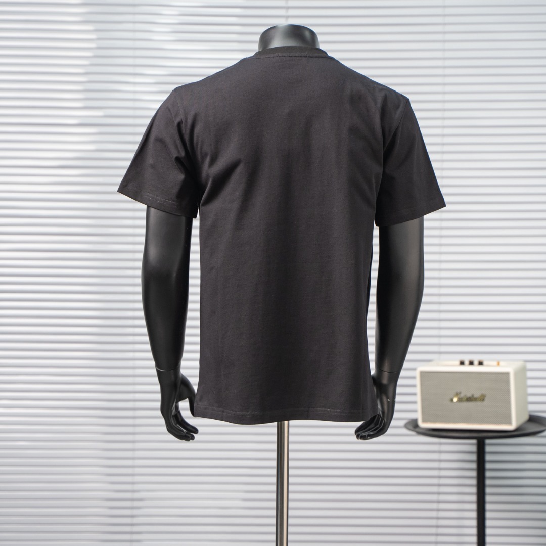 short sleeves
