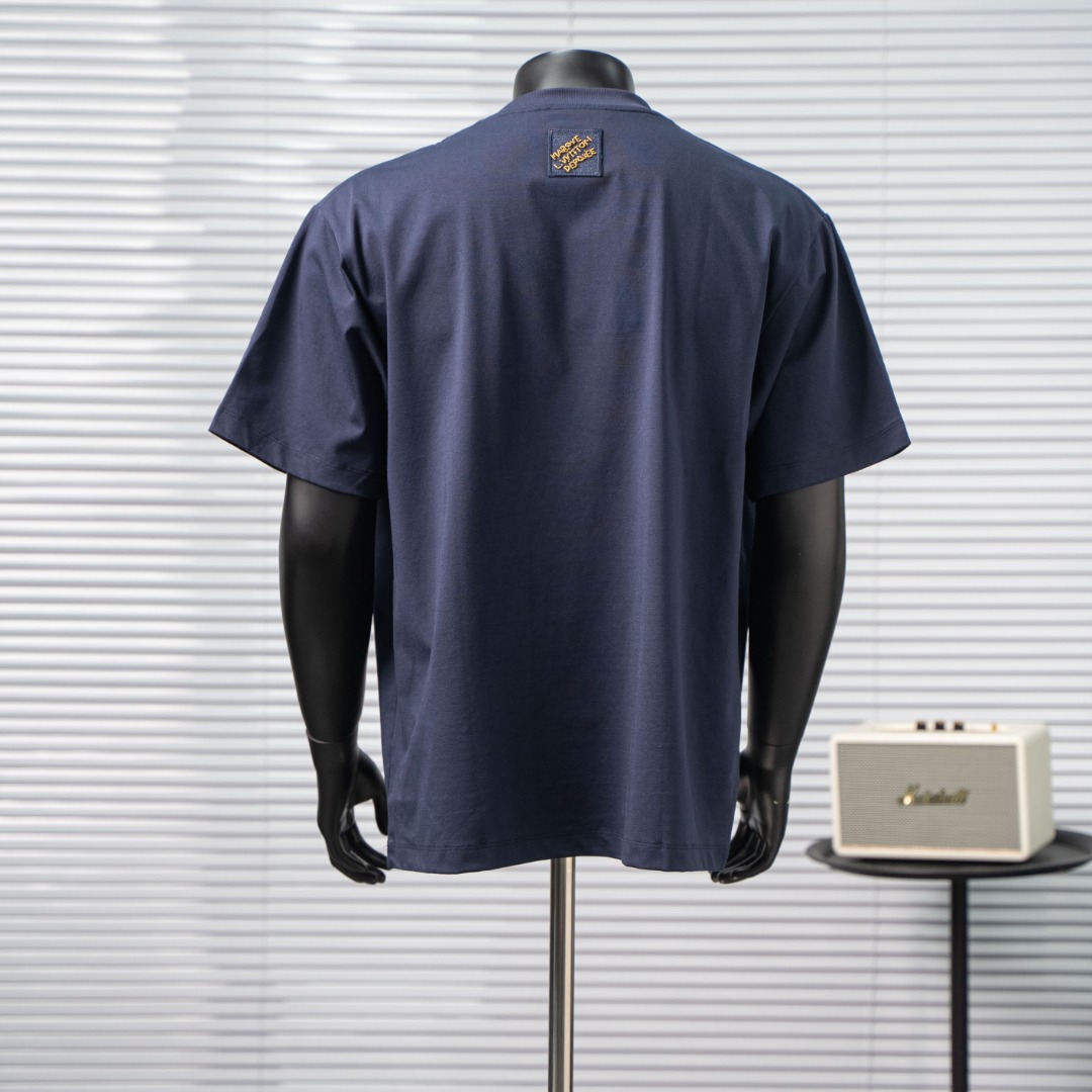 short sleeves