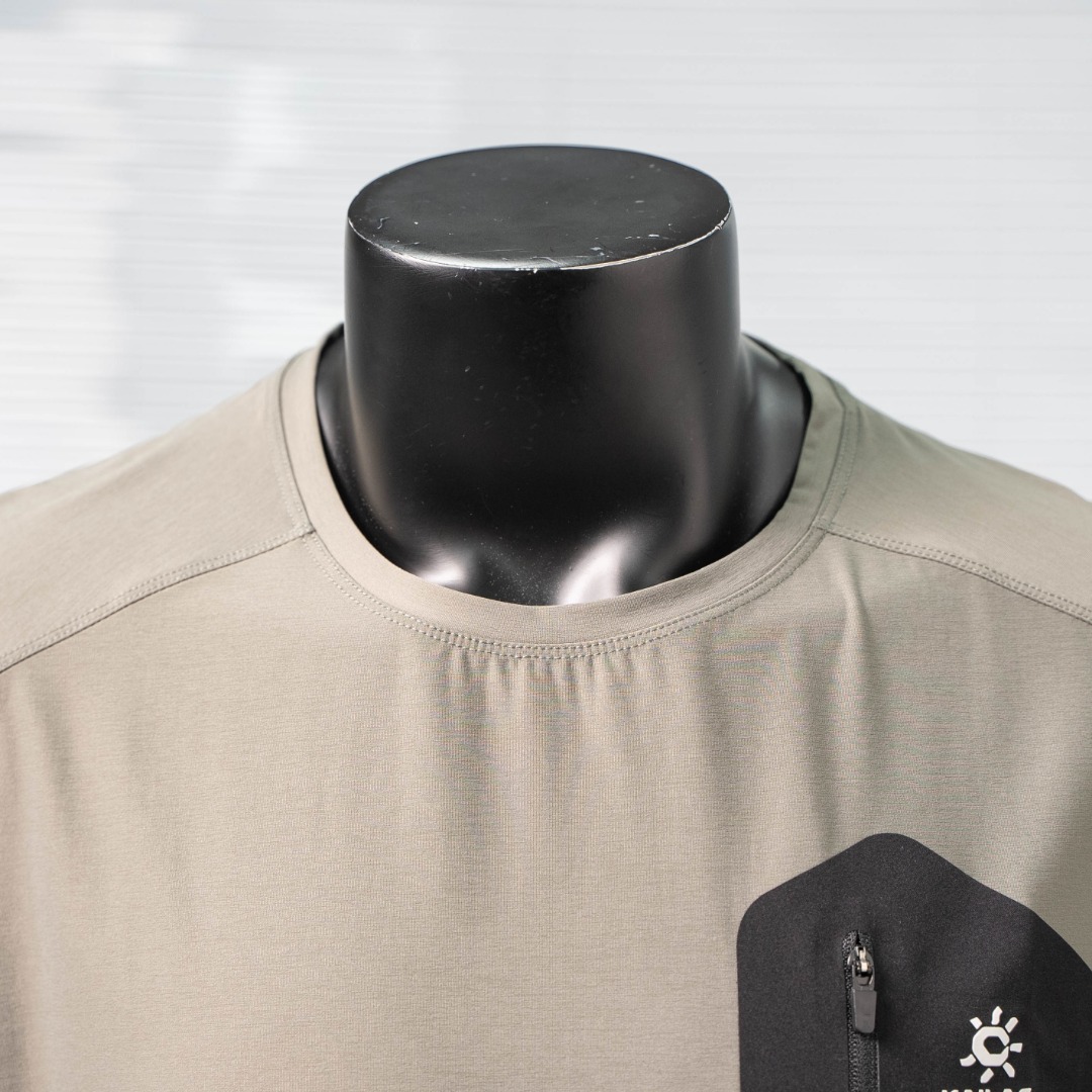 short sleeves