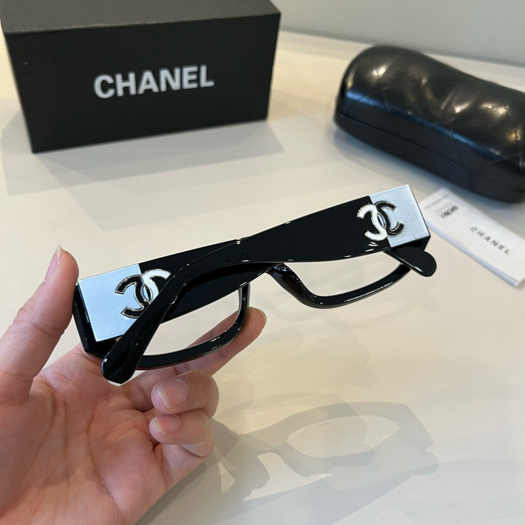Chanel sunglasses
