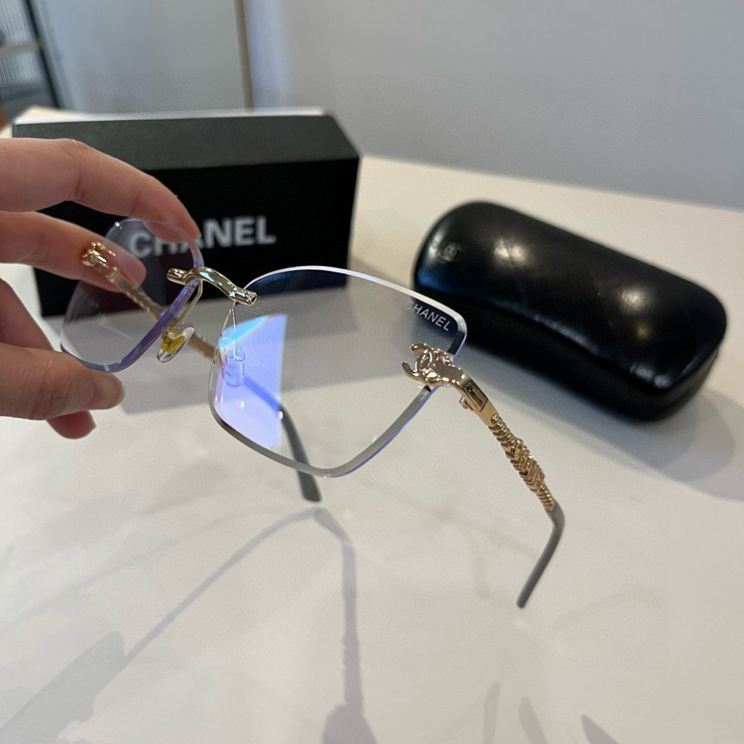 Chanel sunglasses