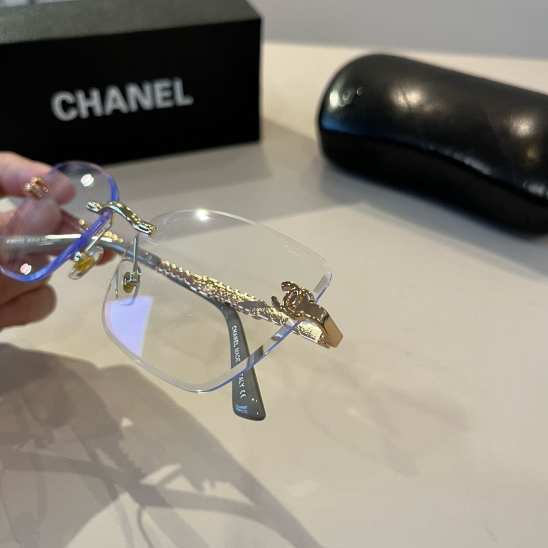 Chanel sunglasses