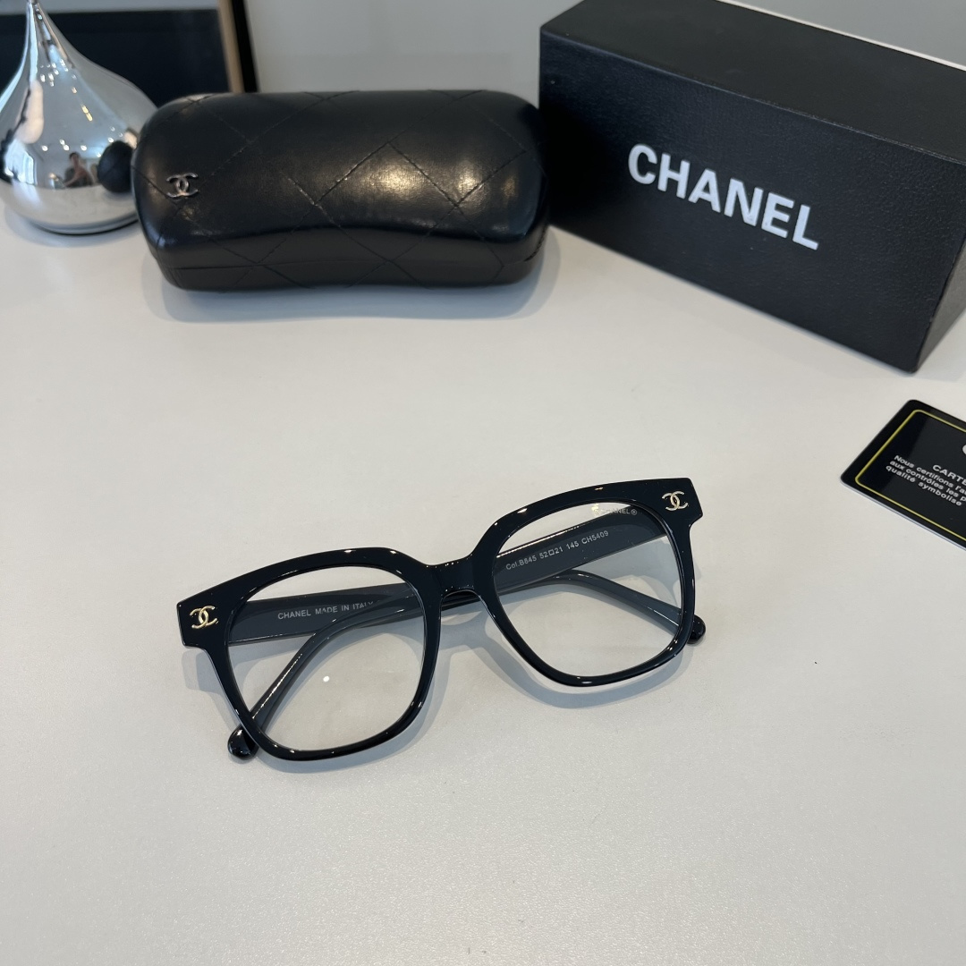 Chanel sunglasses