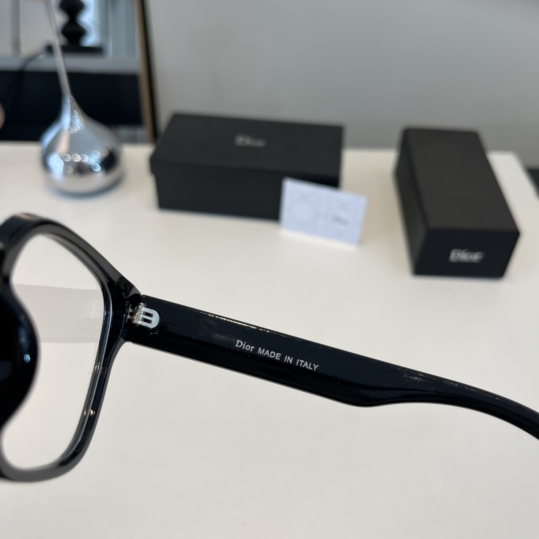 Dior sunglasses