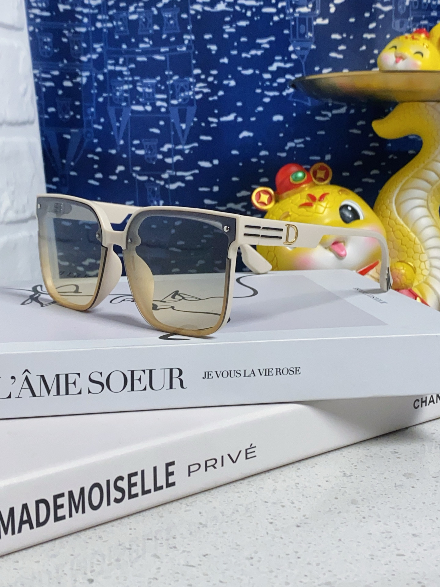 Dior sunglasses