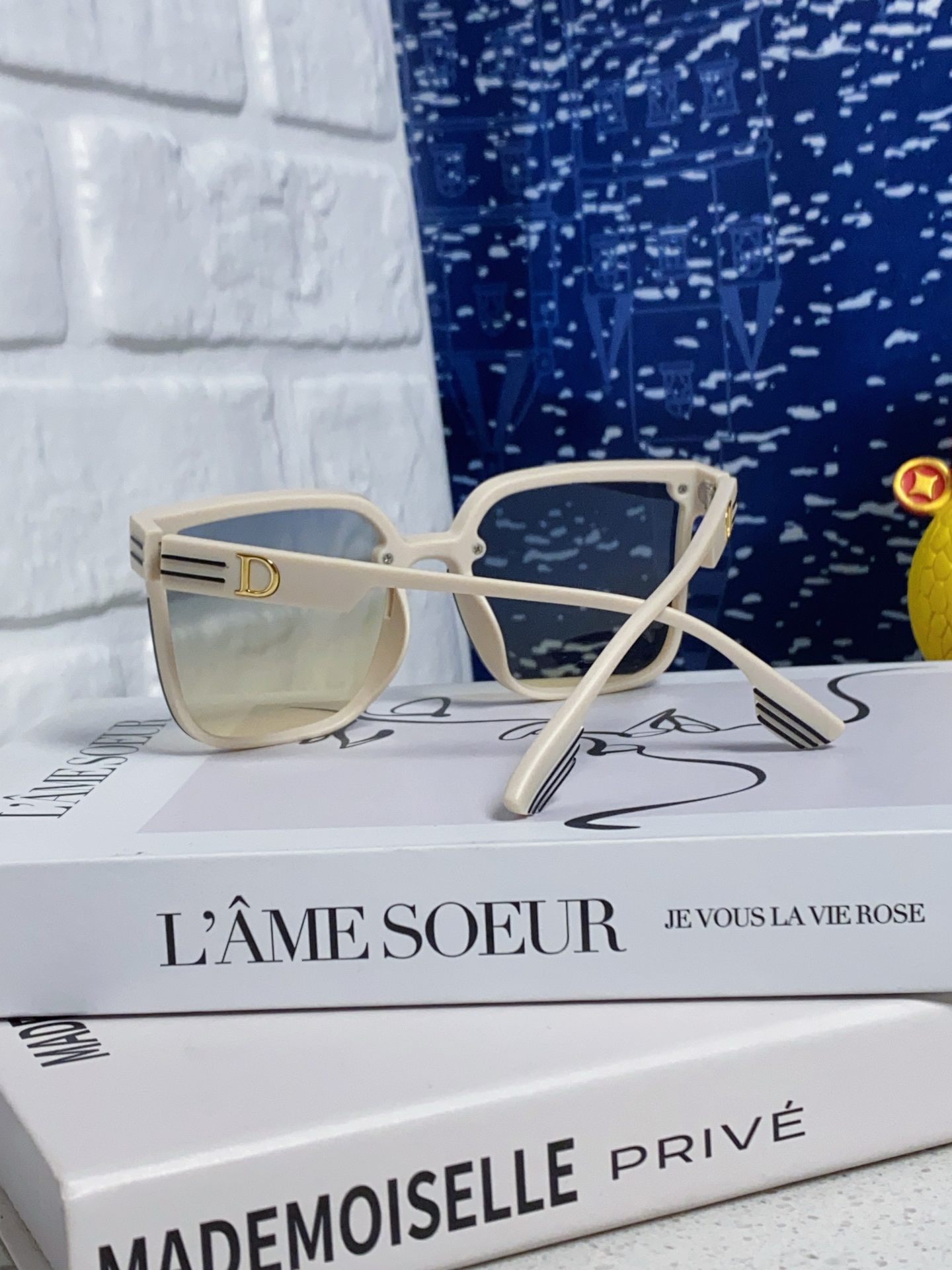Dior sunglasses