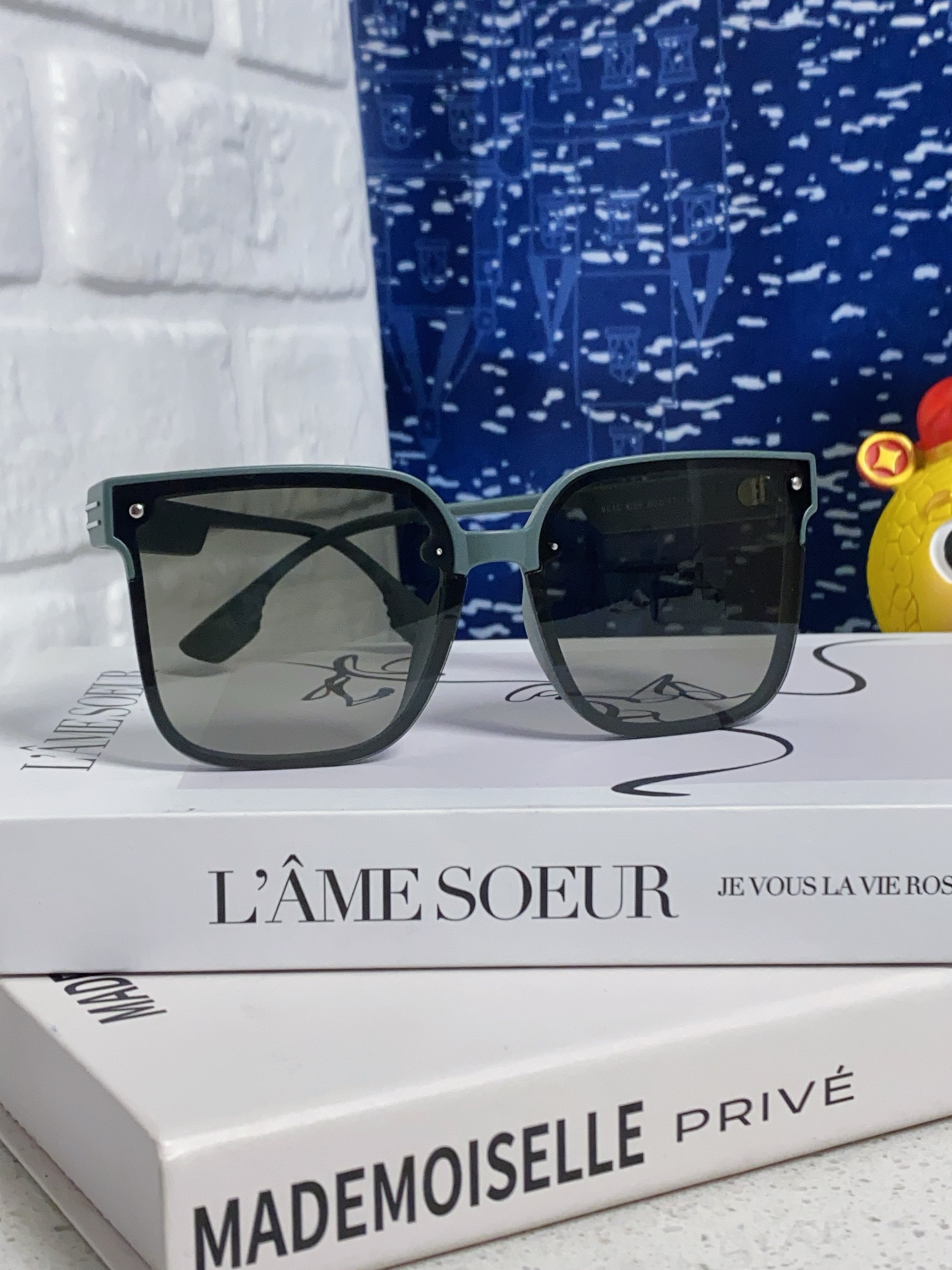 Dior sunglasses