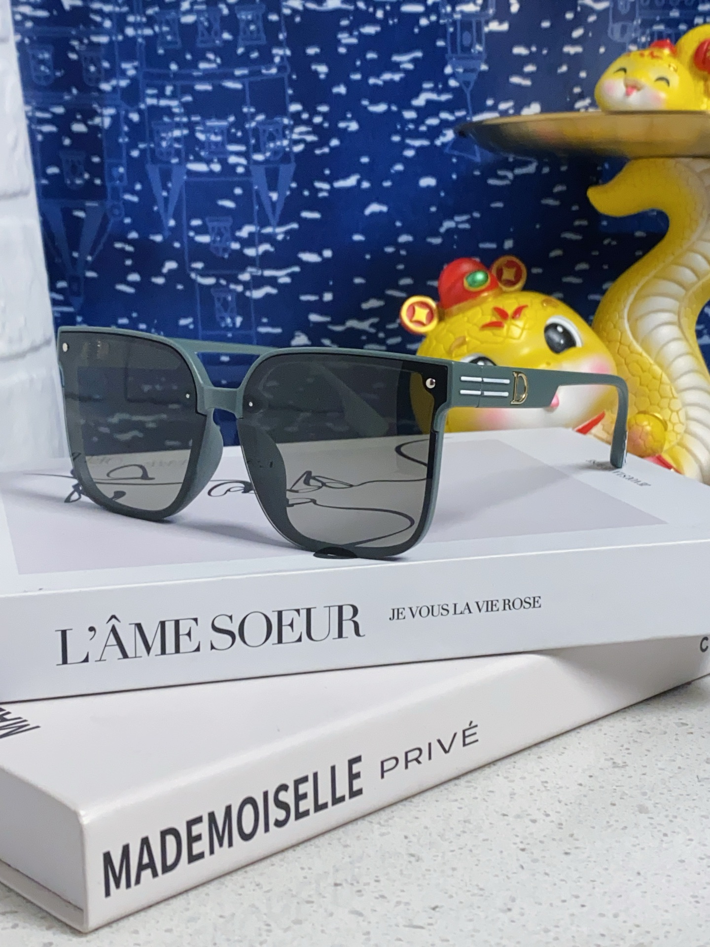 Dior sunglasses