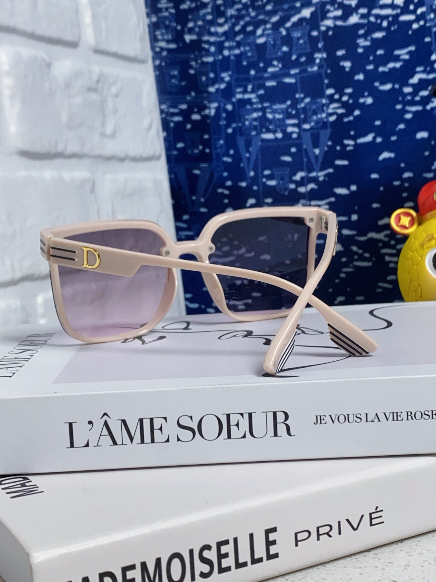 Dior sunglasses