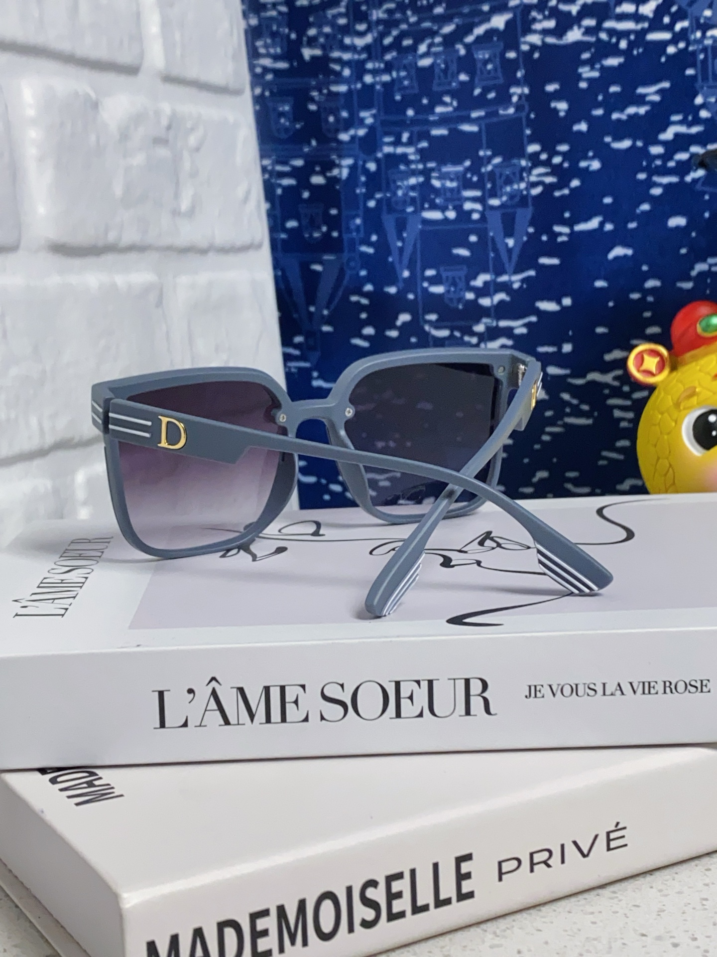 Dior sunglasses