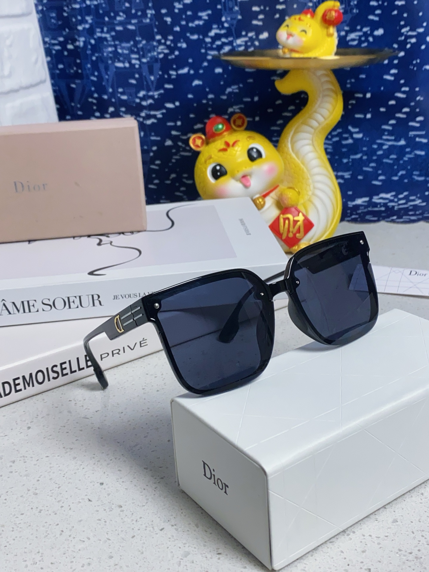 Dior sunglasses