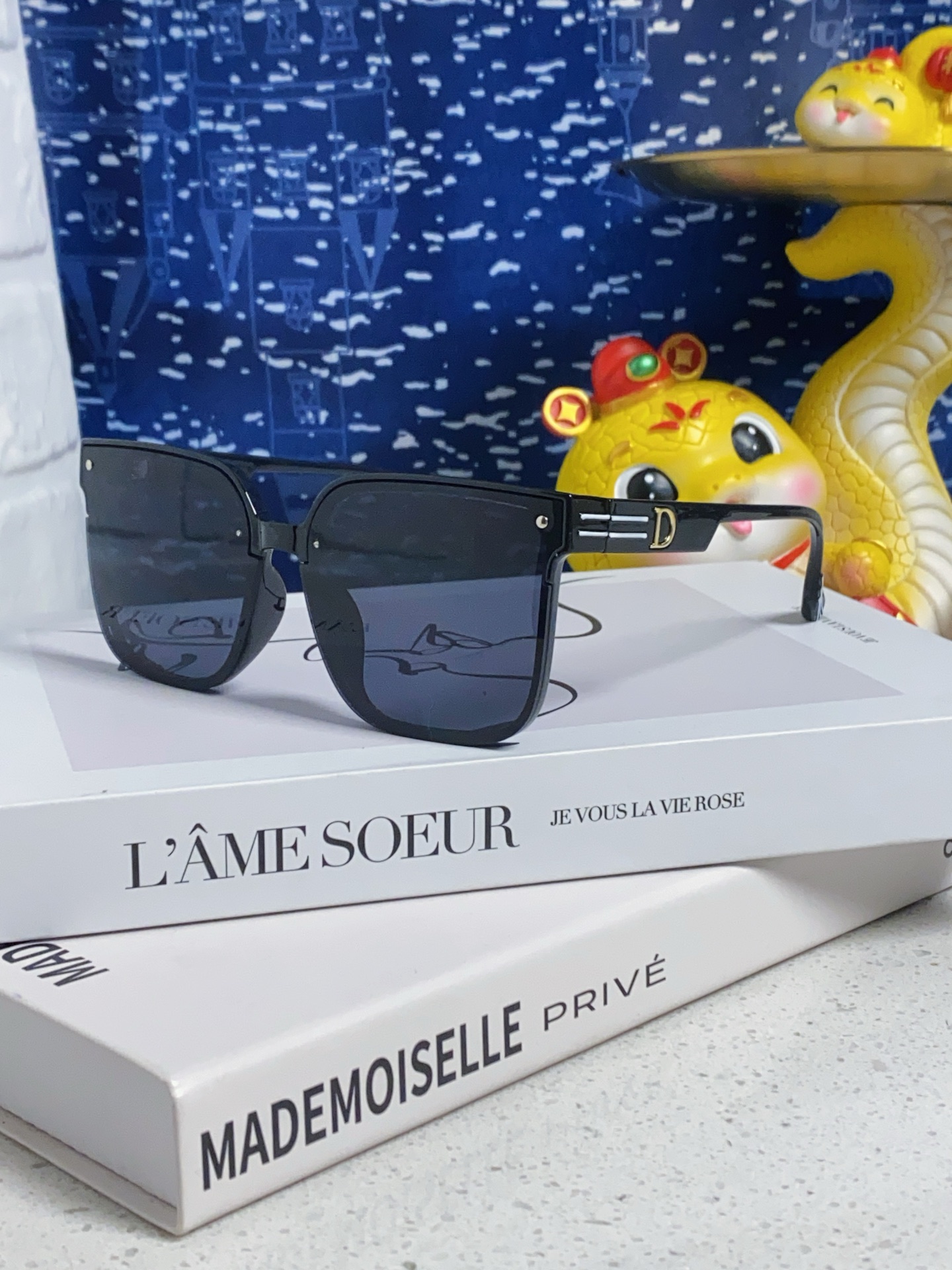 Dior sunglasses